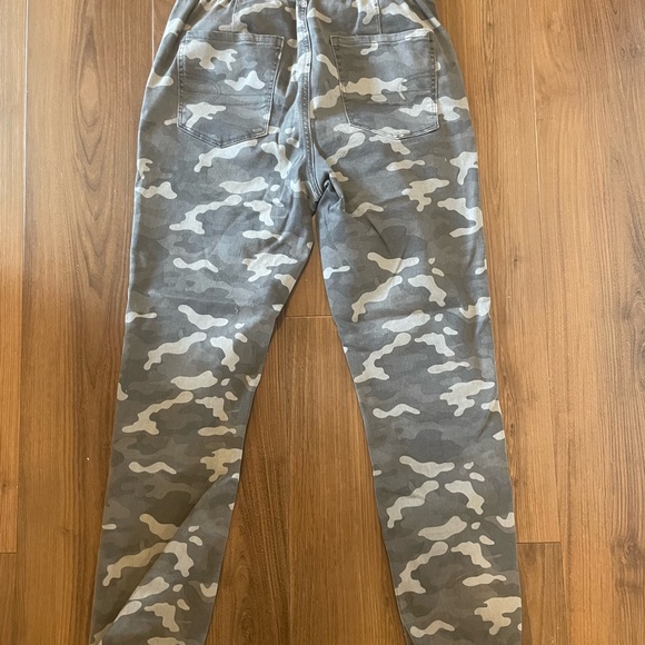 Camo American eagle jegging jogger - Picture 2 of 2